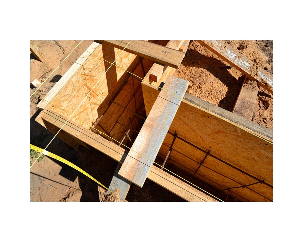 Tablero OSB 4 encofrar revestido liso 2440x1250x18mm