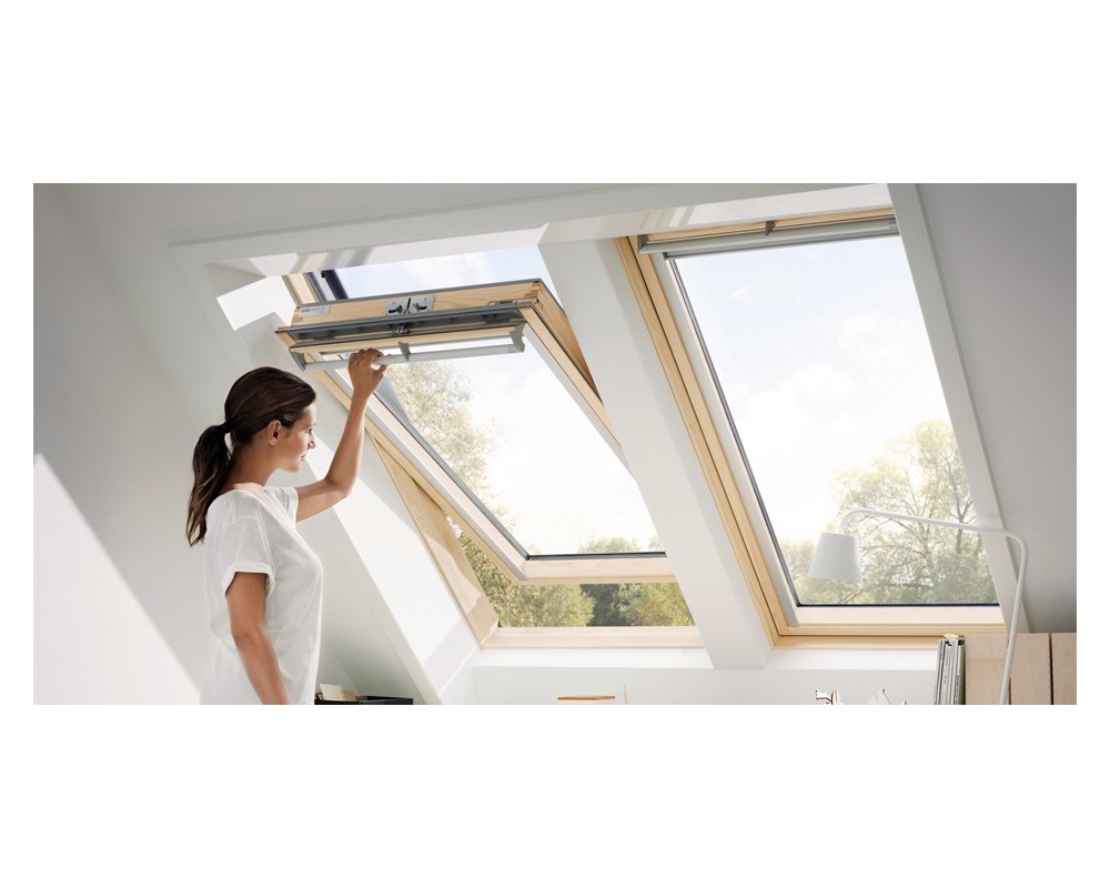 Claraboya VELUX GGL MK04 madera 78x98cm apertura giratoria