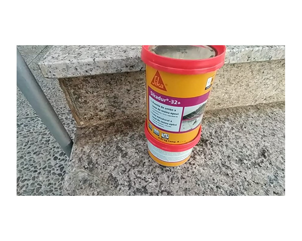 Adhesivo tixotrópico epoxi bicomponente Sikadur 32+ bote 1kg
