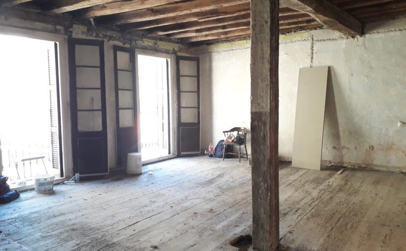 Rehabilitación de vivienda en San Sebastián para eliminar humedades, ruido y mejorar la calidad del aire